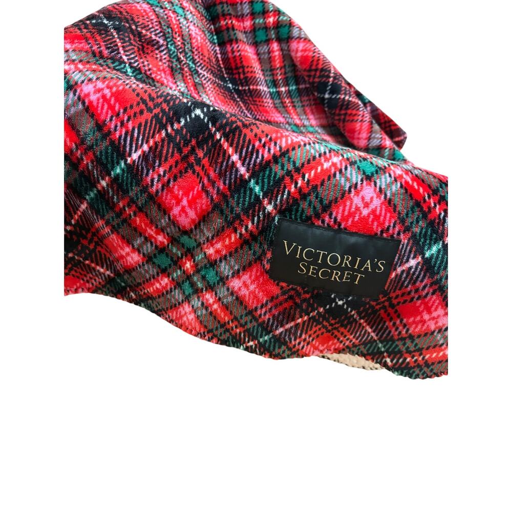 NWOT Victoria Secret Sherpa Throw